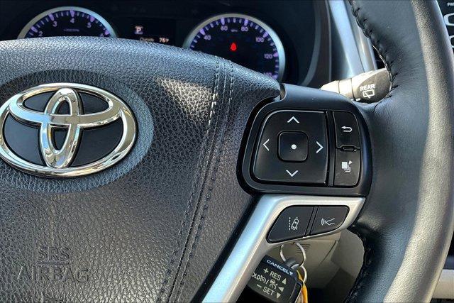 used 2018 Toyota Highlander car, priced at $18,670