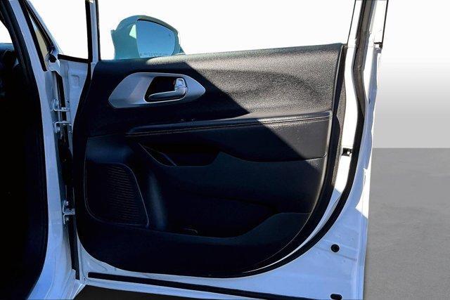 used 2020 Chrysler Pacifica car, priced at $18,837