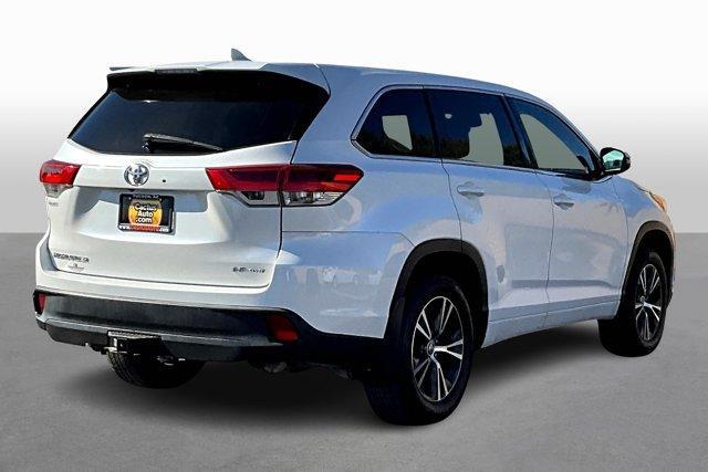 used 2017 Toyota Highlander car, priced at $19,392