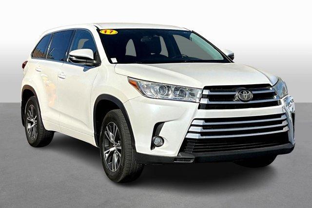 used 2017 Toyota Highlander car, priced at $19,392