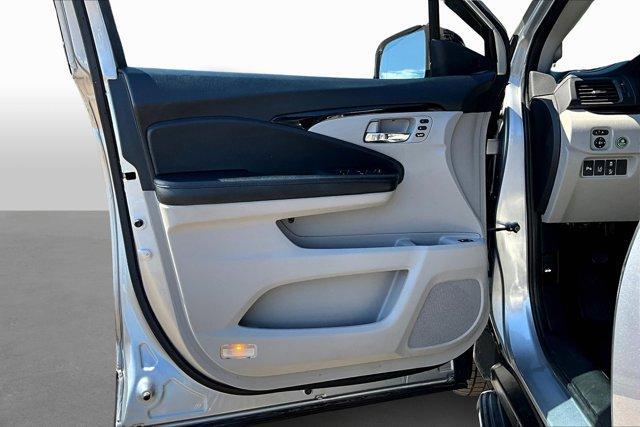 used 2016 Honda Pilot car, priced at $18,924