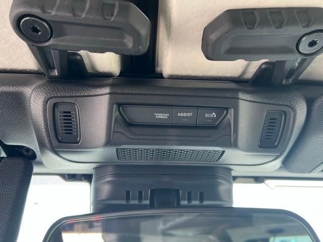 new 2025 Jeep Wrangler car, priced at $38,752