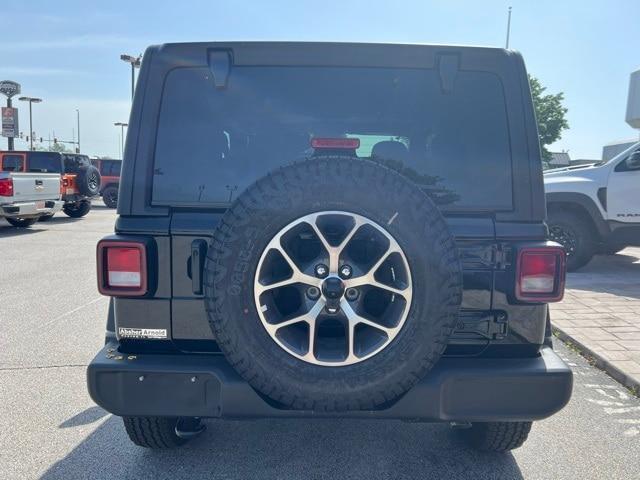 new 2025 Jeep Wrangler car, priced at $38,752
