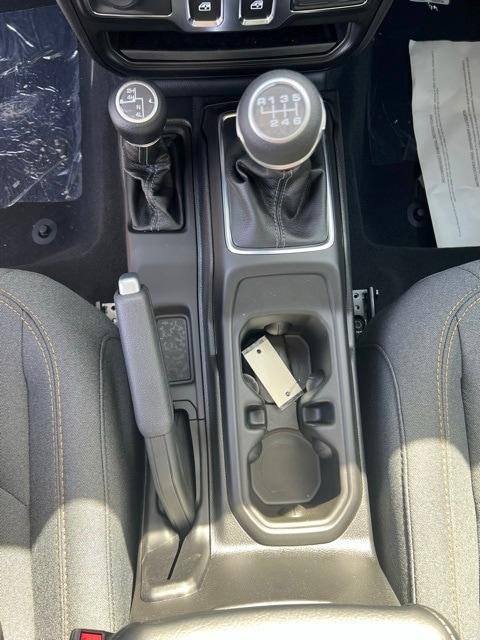 new 2025 Jeep Wrangler car, priced at $38,752