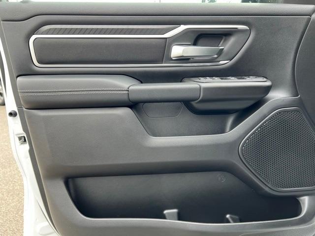 new 2025 Ram 1500 car, priced at $42,592