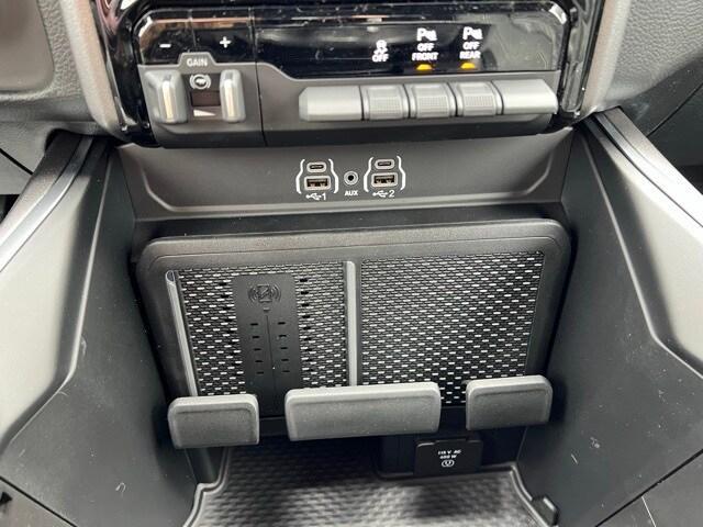 new 2025 Ram 1500 car, priced at $44,092