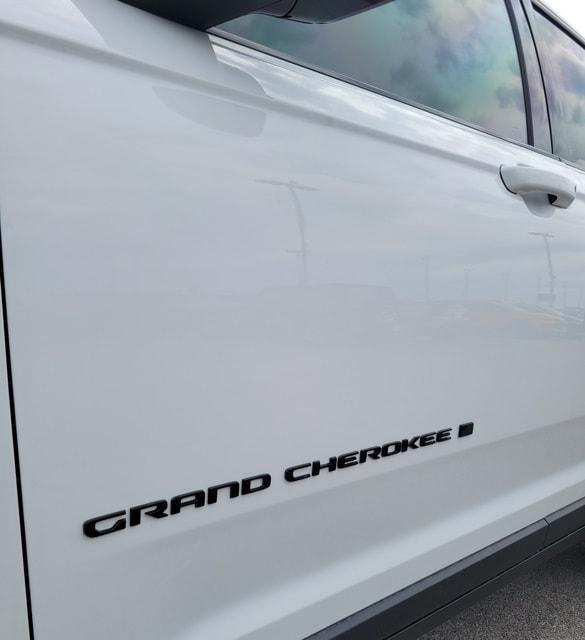 new 2025 Jeep Grand Cherokee car, priced at $41,806