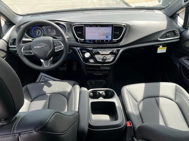 new 2025 Chrysler Voyager car, priced at $36,488