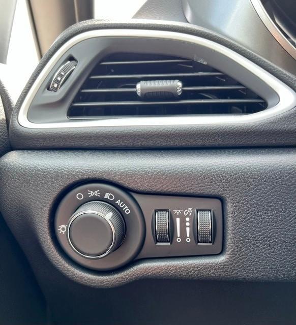 new 2025 Chrysler Voyager car, priced at $36,488
