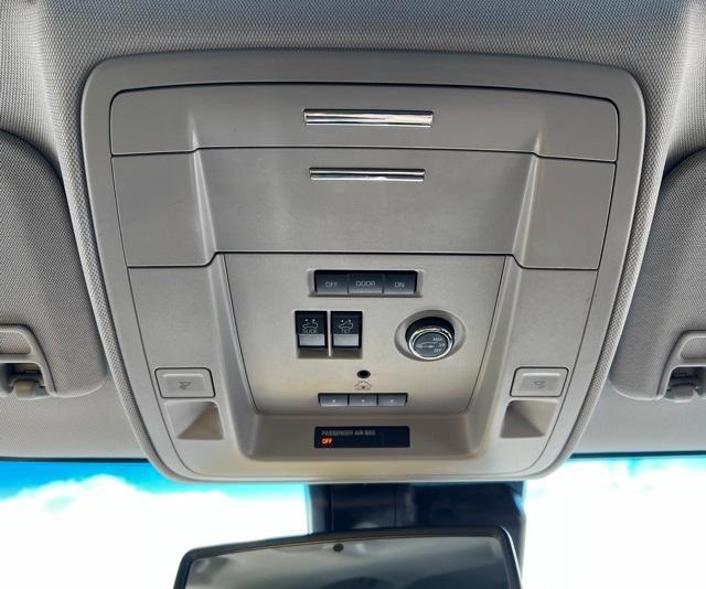 used 2018 GMC Yukon car, priced at $25,900