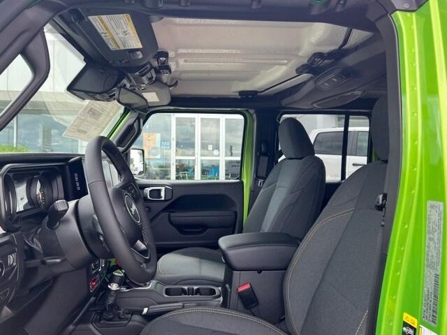 new 2025 Jeep Wrangler car, priced at $52,175