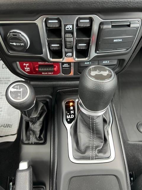 new 2025 Jeep Wrangler car, priced at $52,175