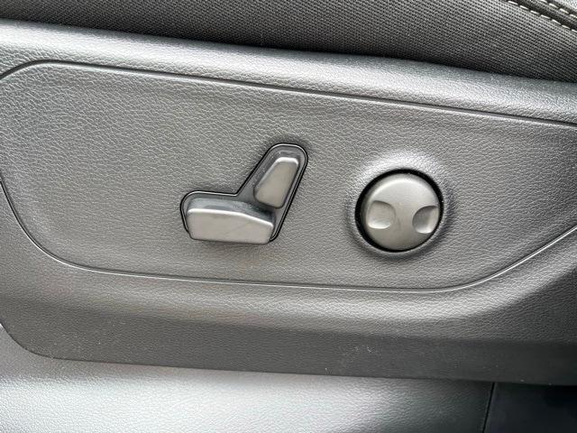 new 2025 Ram 1500 car, priced at $44,387