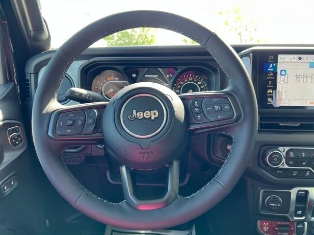 new 2025 Jeep Wrangler car, priced at $46,072