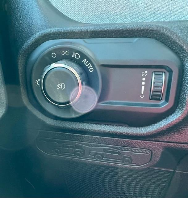 new 2025 Jeep Wrangler car, priced at $46,072