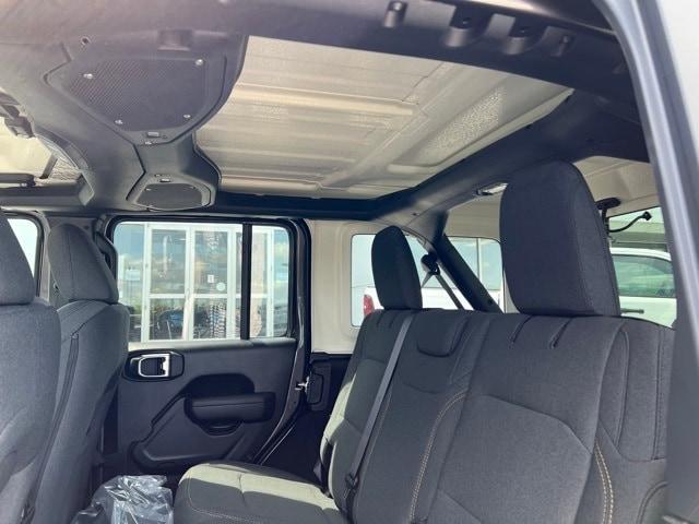 new 2025 Jeep Wrangler car, priced at $52,175