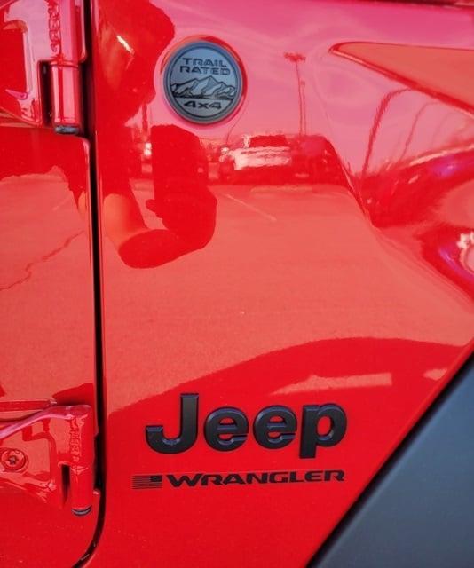 new 2025 Jeep Wrangler car, priced at $38,752