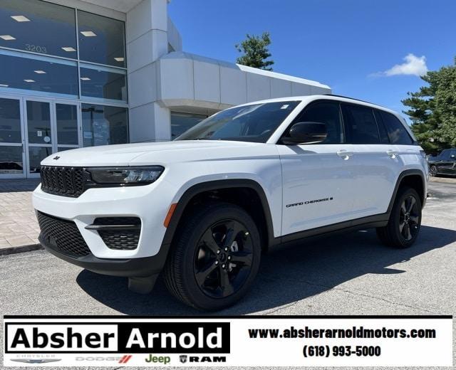 new 2025 Jeep Grand Cherokee car, priced at $39,260