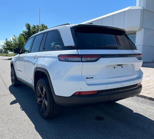 new 2025 Jeep Grand Cherokee car, priced at $39,260