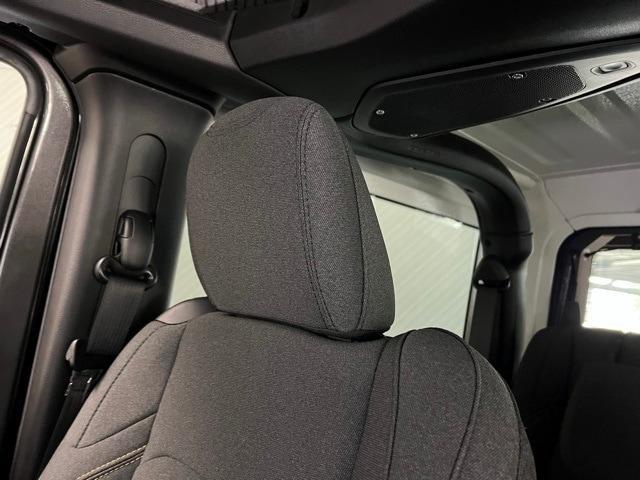 new 2025 Jeep Wrangler car, priced at $46,965