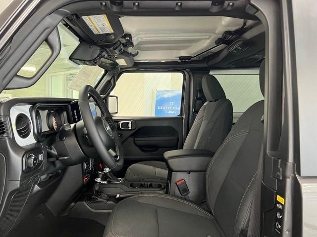 new 2025 Jeep Wrangler car, priced at $46,965
