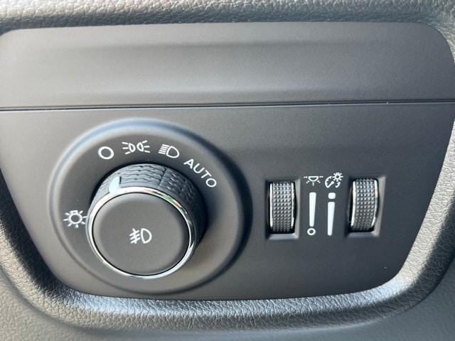 new 2025 Jeep Grand Cherokee car, priced at $56,145