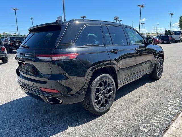 new 2025 Jeep Grand Cherokee car, priced at $56,145