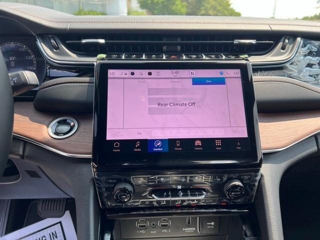 new 2025 Jeep Grand Cherokee car, priced at $56,145