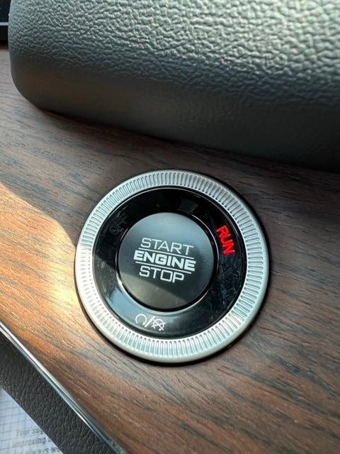 new 2025 Jeep Grand Cherokee car, priced at $56,145