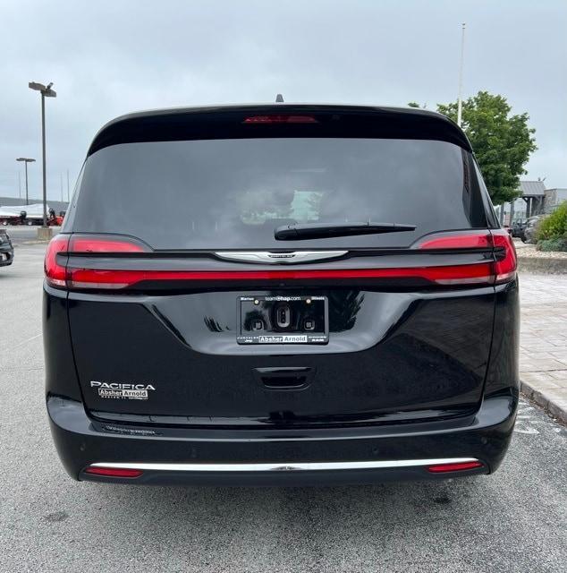 new 2025 Chrysler Pacifica car, priced at $42,427
