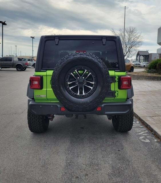 new 2025 Jeep Wrangler car, priced at $46,174
