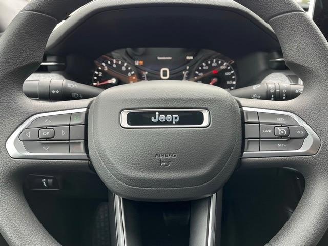 new 2025 Jeep Compass car, priced at $25,013