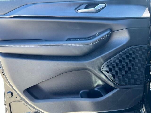 new 2025 Jeep Grand Cherokee car, priced at $40,655
