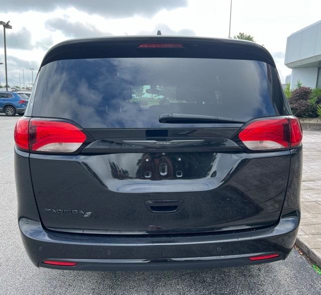 used 2020 Chrysler Pacifica car, priced at $17,900