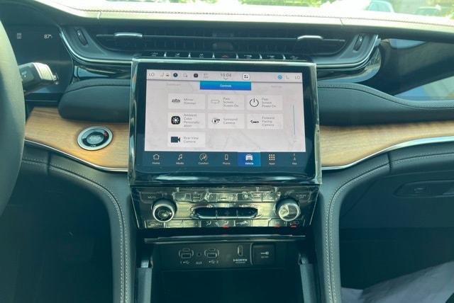 new 2025 Jeep Grand Cherokee car, priced at $58,279