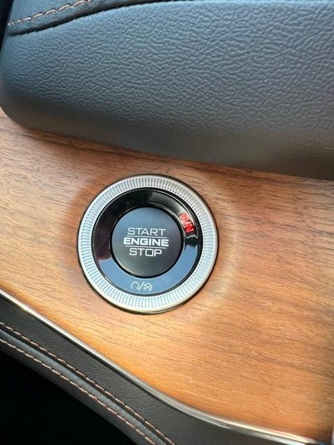 new 2025 Jeep Grand Cherokee car, priced at $58,279