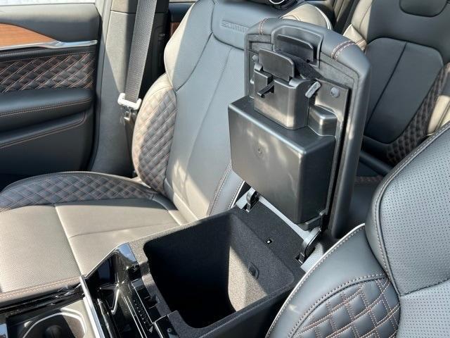 new 2025 Jeep Grand Cherokee car, priced at $58,279