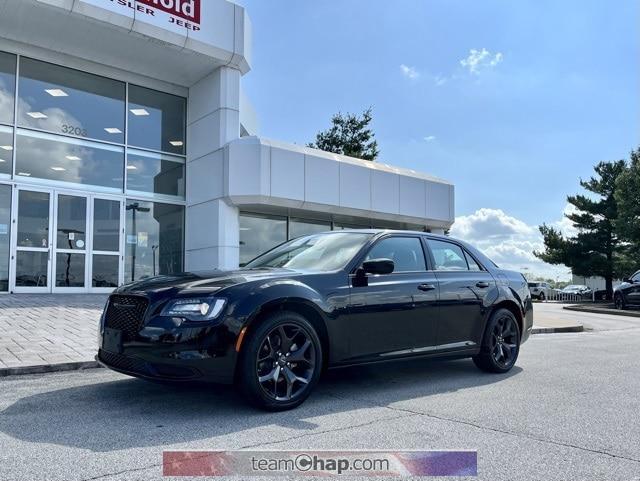 new 2023 Chrysler 300 car, priced at $33,546