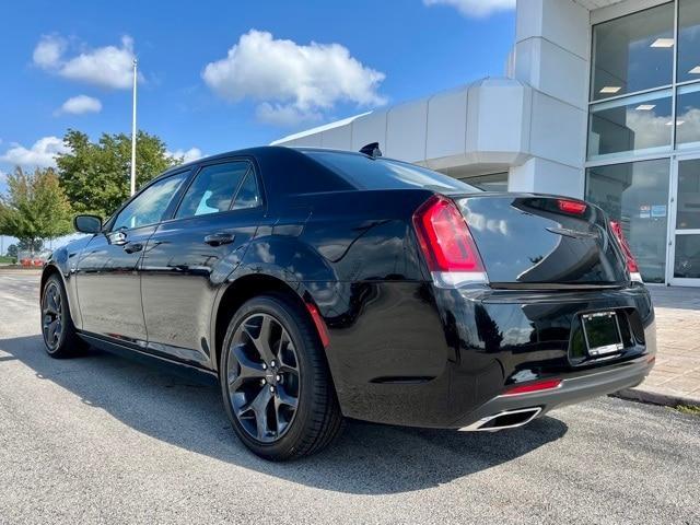 new 2023 Chrysler 300 car, priced at $33,546