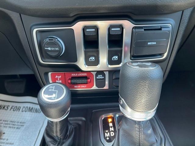 new 2025 Jeep Wrangler car, priced at $46,172