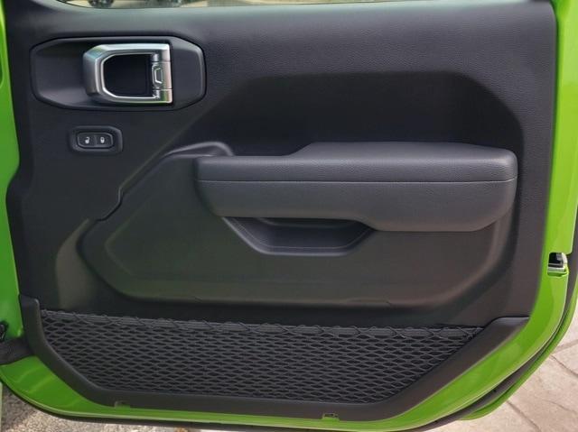 new 2025 Jeep Wrangler car, priced at $38,403