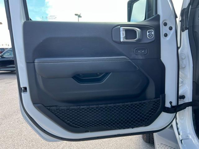 used 2021 Jeep Gladiator car, priced at $28,500