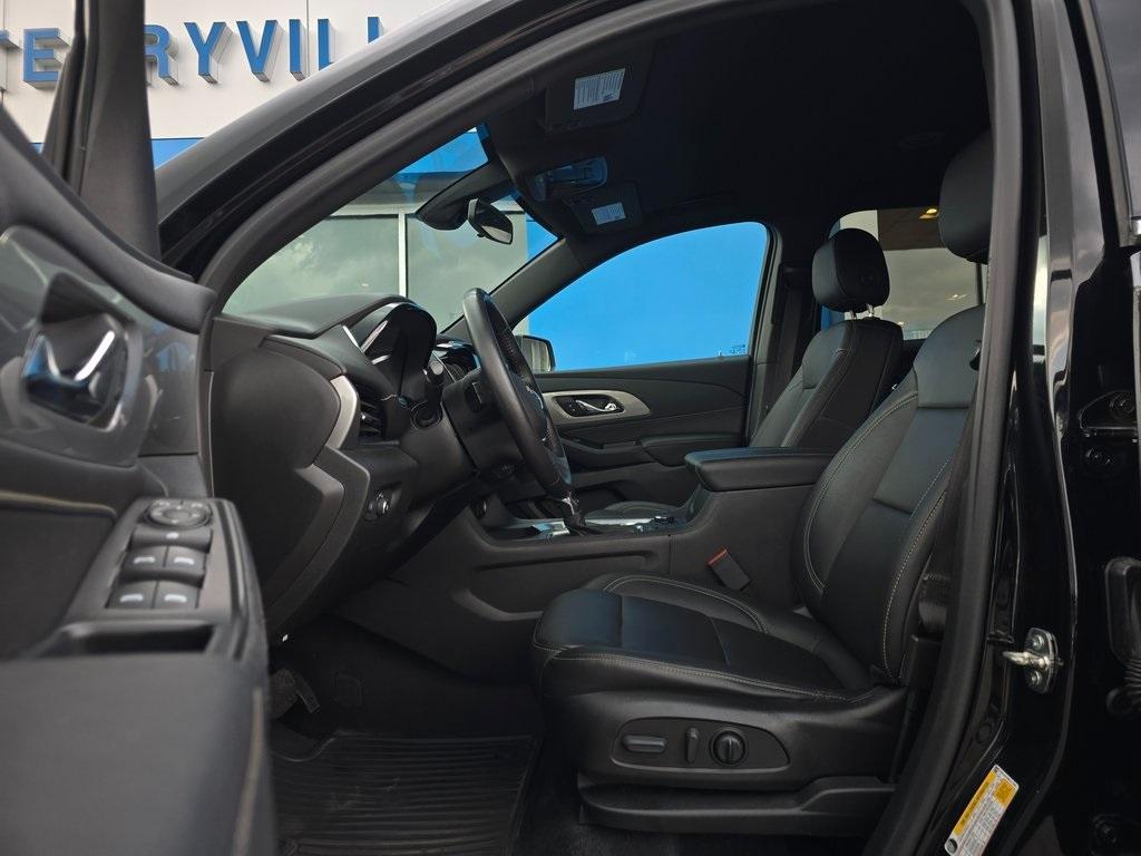 used 2022 Chevrolet Traverse car, priced at $29,540