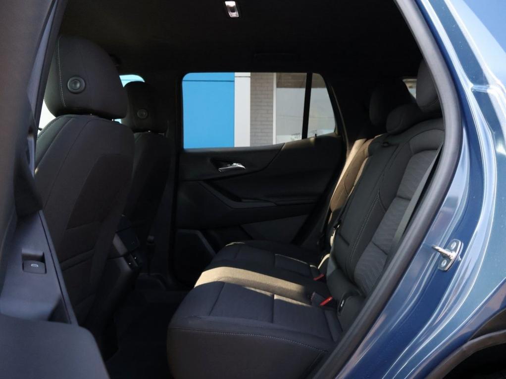new 2025 Chevrolet Equinox car, priced at $30,153
