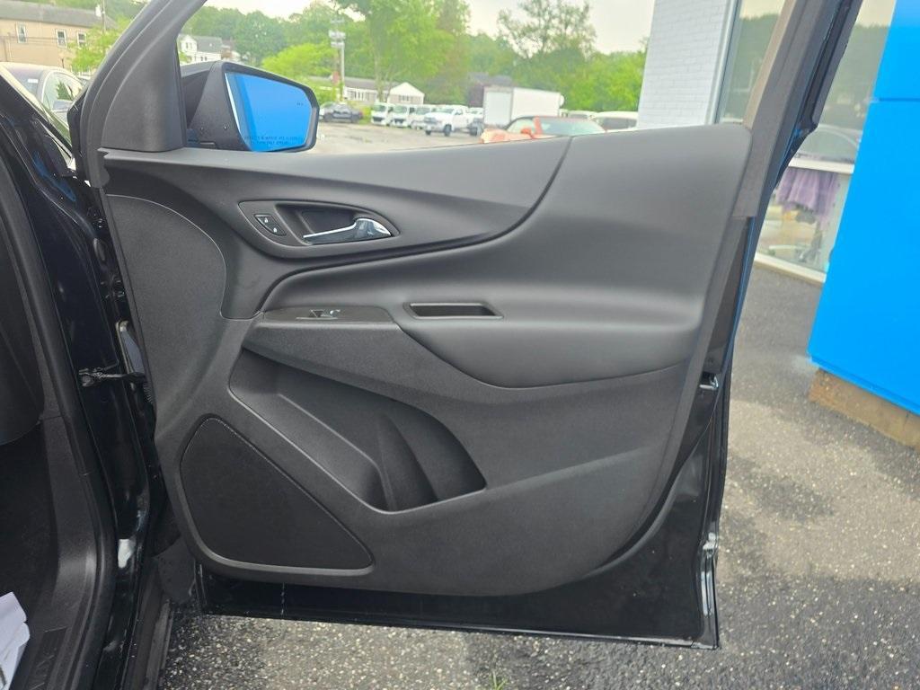 used 2024 Chevrolet Equinox car, priced at $25,362
