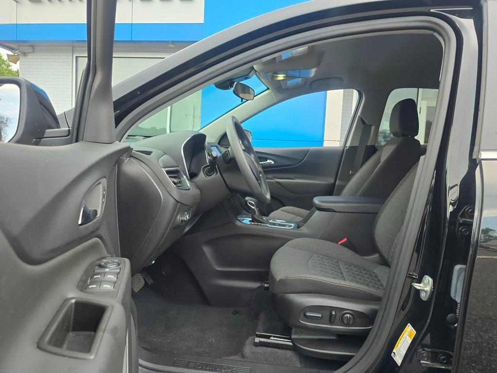 used 2024 Chevrolet Equinox car, priced at $25,362