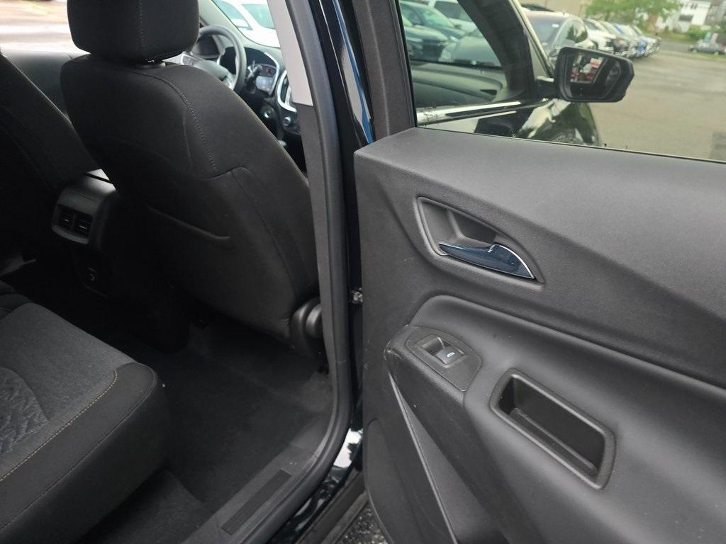 used 2024 Chevrolet Equinox car, priced at $25,362