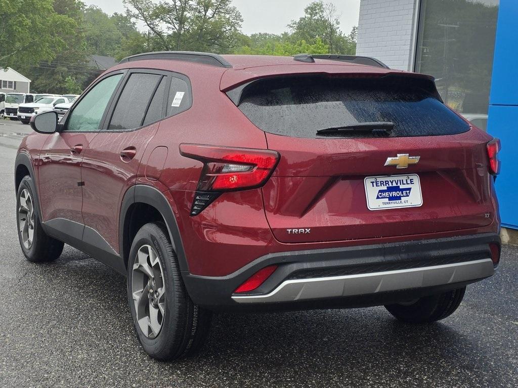 new 2025 Chevrolet Trax car, priced at $25,701