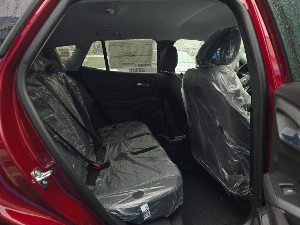 new 2025 Chevrolet Trax car, priced at $25,701