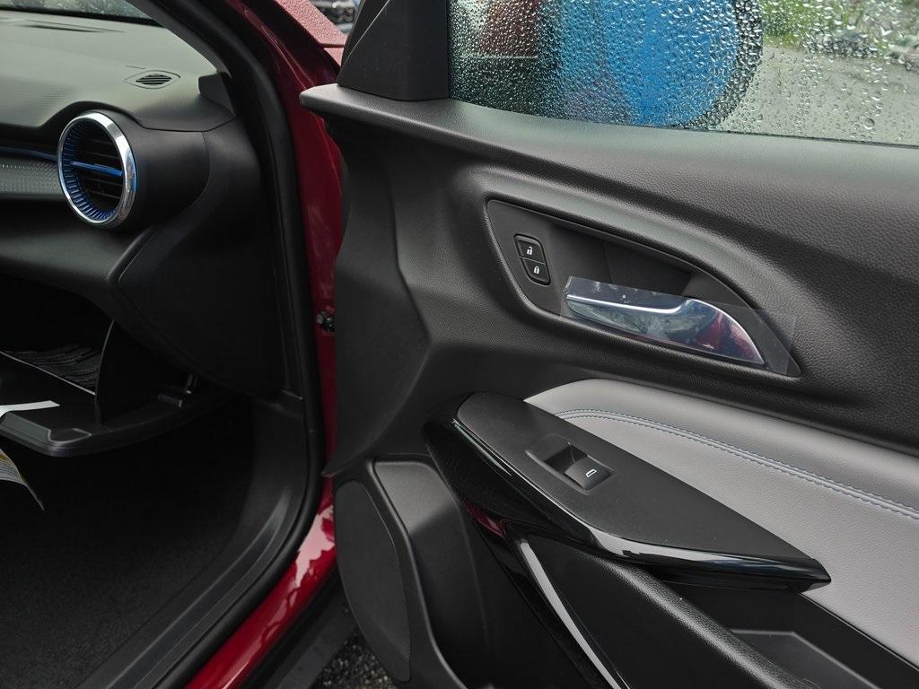 new 2025 Chevrolet Trax car, priced at $25,701